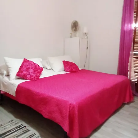 Smeralda Room's Habitación en casa particular