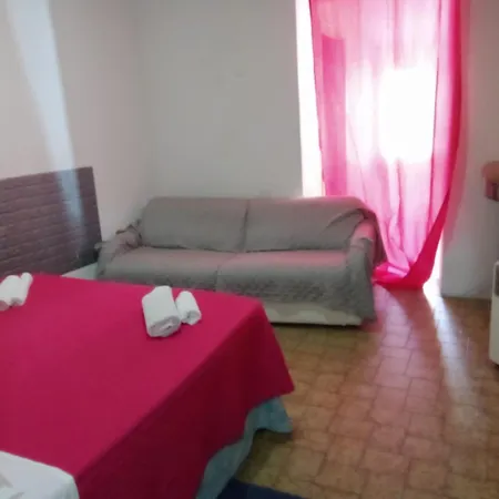 Smeralda Room's בית אירוח *