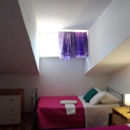 Smeralda Room's בית אירוח