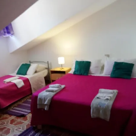 Smeralda Room's * אולביה
