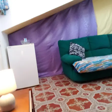 Smeralda Room's *