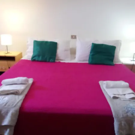 Smeralda Room's אולביה