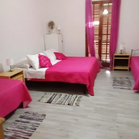 Smeralda Room's Alloggio in famiglia *